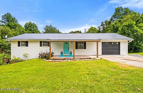 3037 Marvin Cir Photo 1