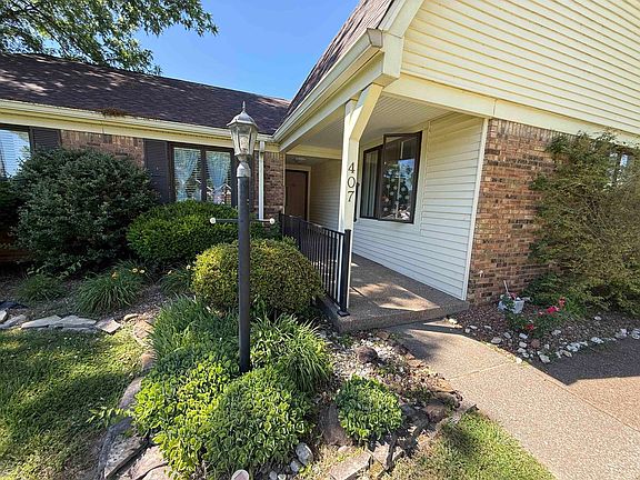 2nd image of 407 Bittersweet Ln