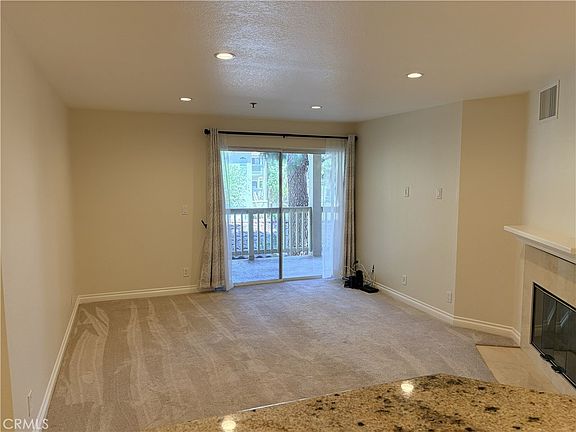 4th image of 653 Oak Run Trl Unit 305