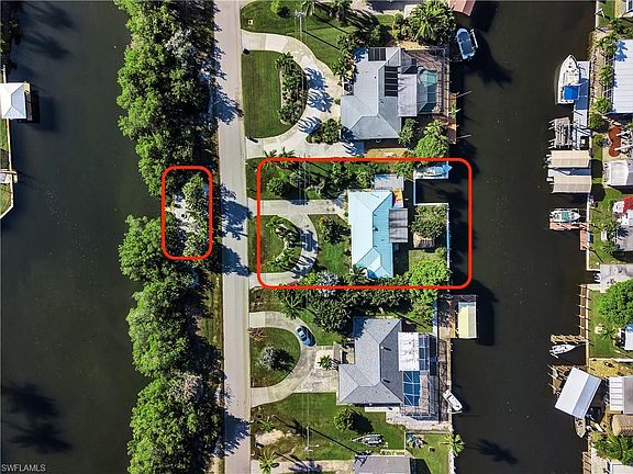 4th image of 2399 Sanibel Blvd