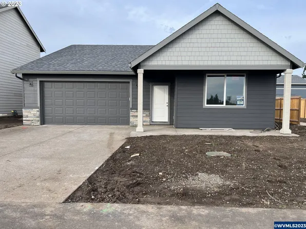 11207 Blueberry Loop NE, Donald, OR 97020