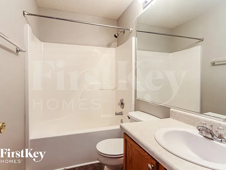 8114 Grove Berry Dr — Photo 8