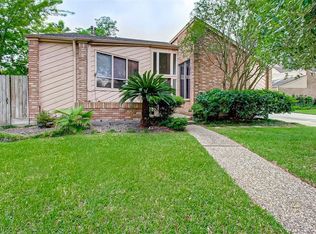 10219 Cedar Creek Dr, Houston, TX 77042
