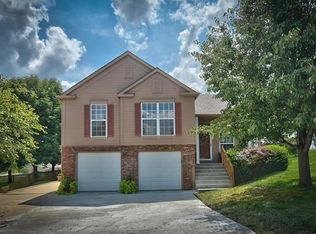 6615 NW 65th St, Kansas City, MO 64151