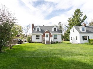 10540 W Spring Green Rd, Greenfield, WI 53228
