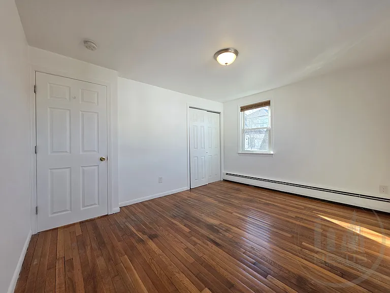  1 Samoset Ave 2b/1b Greatlocale! Garage! Laundry 1petok Spacious! — Photo 7