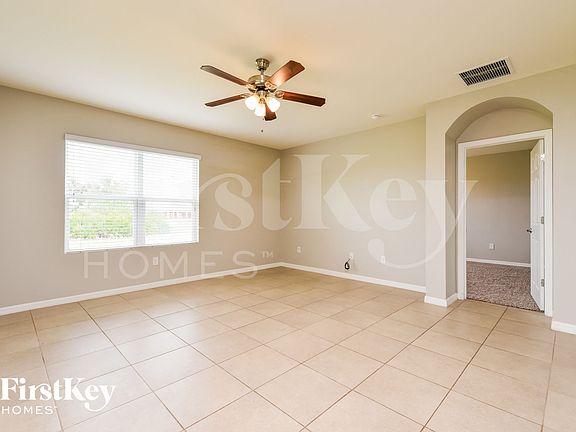 3rd image of 1028 NW 7th Pl