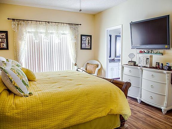 4th image of 10038 Autumn Creek Ln