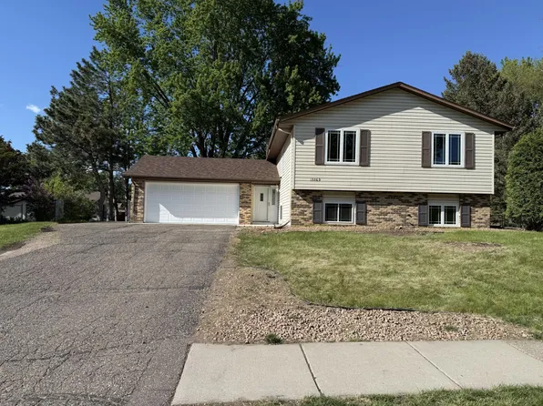 15769 Hayes Trl, Apple Valley, MN 55124