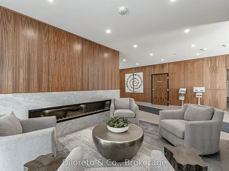 1880 Gordon St #214 — Photo 37