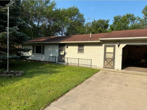 712 Garden Dr SW, Alexandria, MN 56308