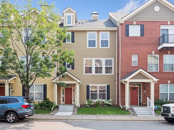 10254 Bleeker St, Woodbury, MN 55129