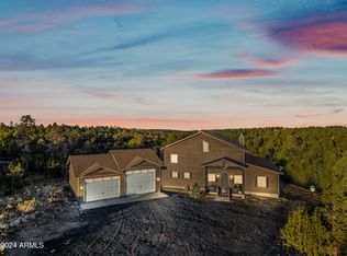 2262 Meadow Trl, Overgaard, AZ 85933