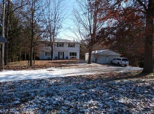 1127 Pheasant Dr, Knoxville, IL 61448