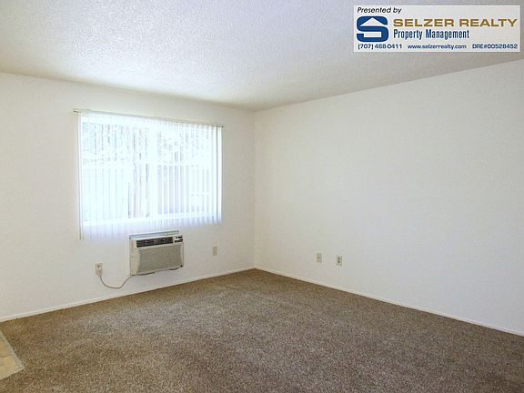 2nd image of 205 Ford St #8