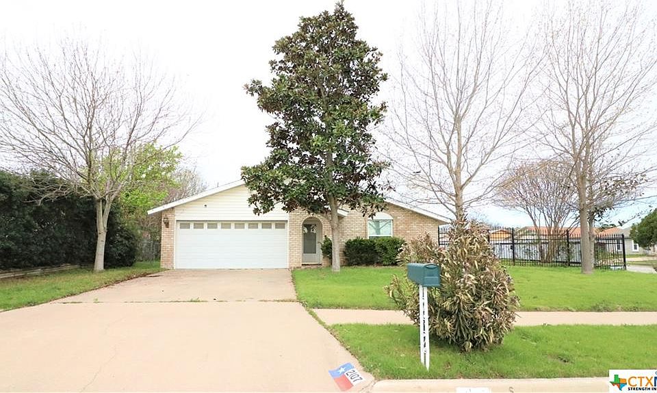 1st image of 2107 Ruiz Dr