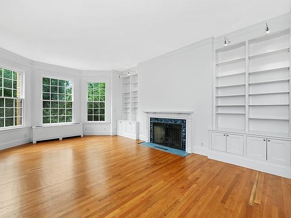 5th image of 233 Commonwealth Ave APT 7