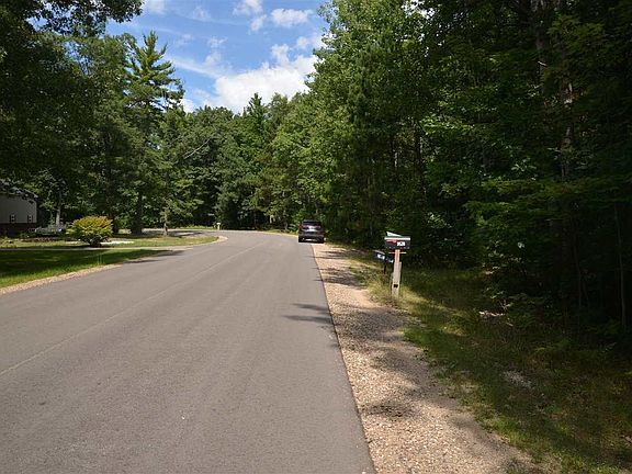 3rd image of 9565 Pine Circle Dr NW