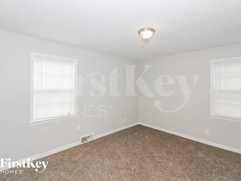 5191 Kingswood Cv — Photo 10