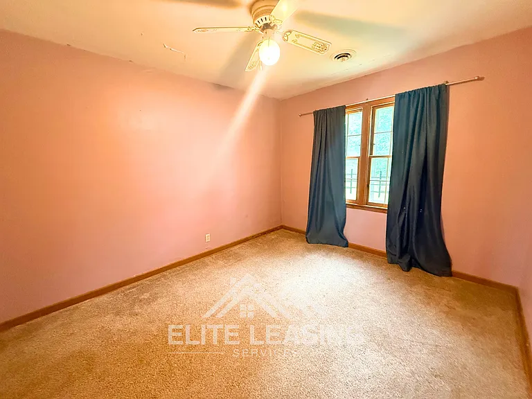 1521 SW Lincoln St — Photo 4