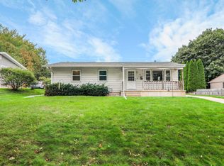 34 Garnet Ln, Madison, WI 53714
