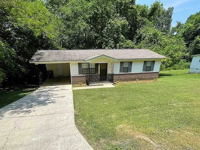 404 Ingram Ave W — Photo 1