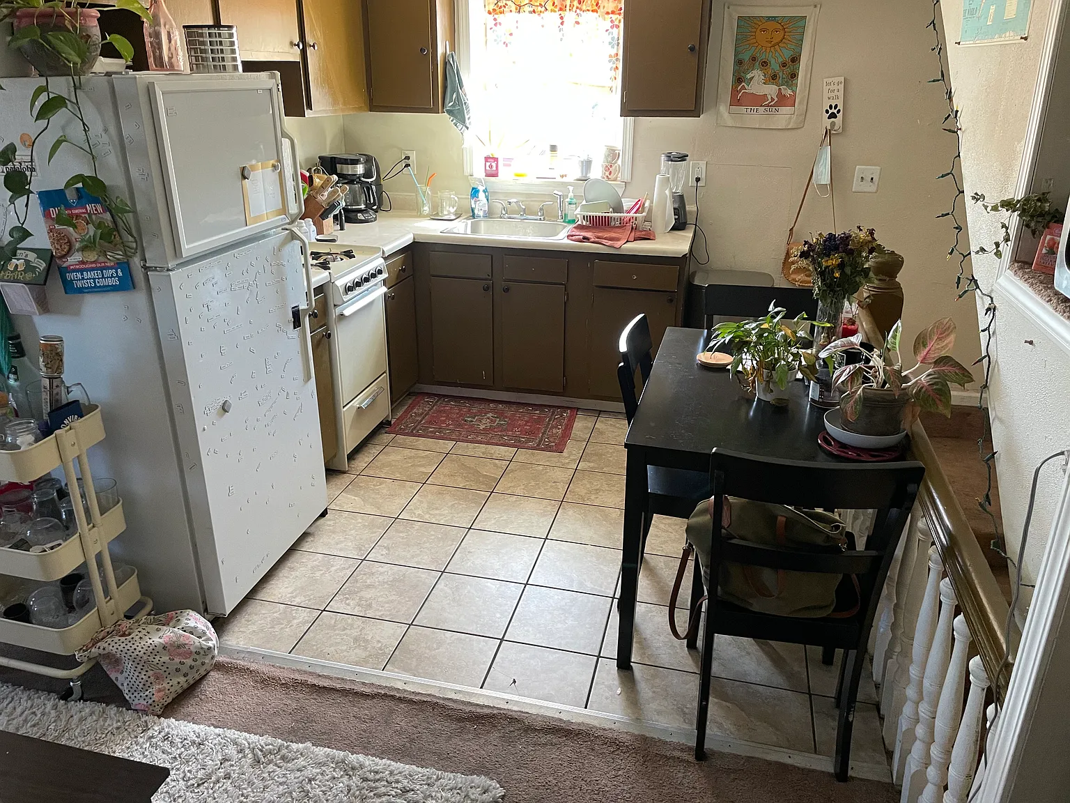 3 bed, 900 sqft, $2,200 — Photo 3