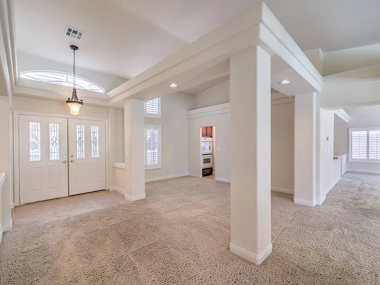 6299 Pale Pavilion Ave — Photo 5