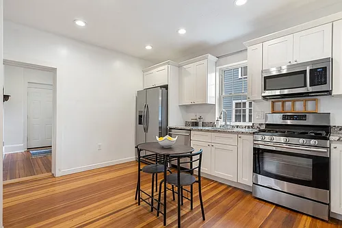 23 Goethe St #1 Photo 1