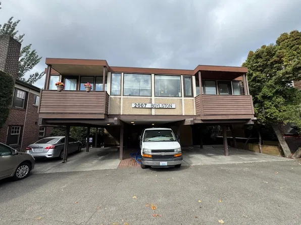 2007 Boylston Ave E #201, Seattle, WA 98102