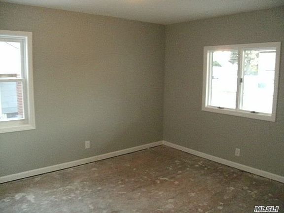4th image of 13 Anderson Ave