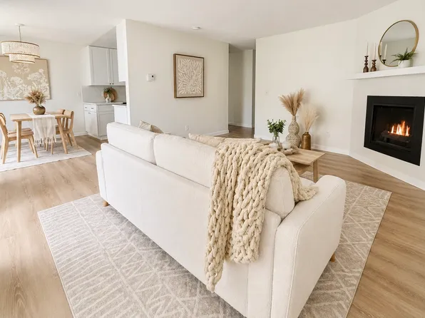 6745 SW Scholls Ferry Rd APT 6, Beaverton, OR 97008