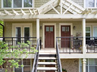 660 Barnett Shoals Rd #120, Athens, GA 30606