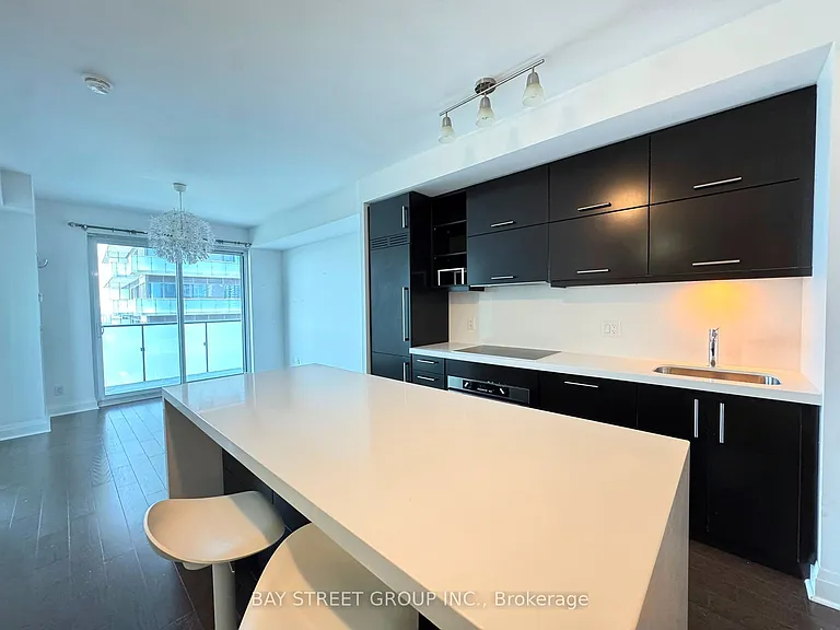 1080 Bay St #4006 — Photo 6