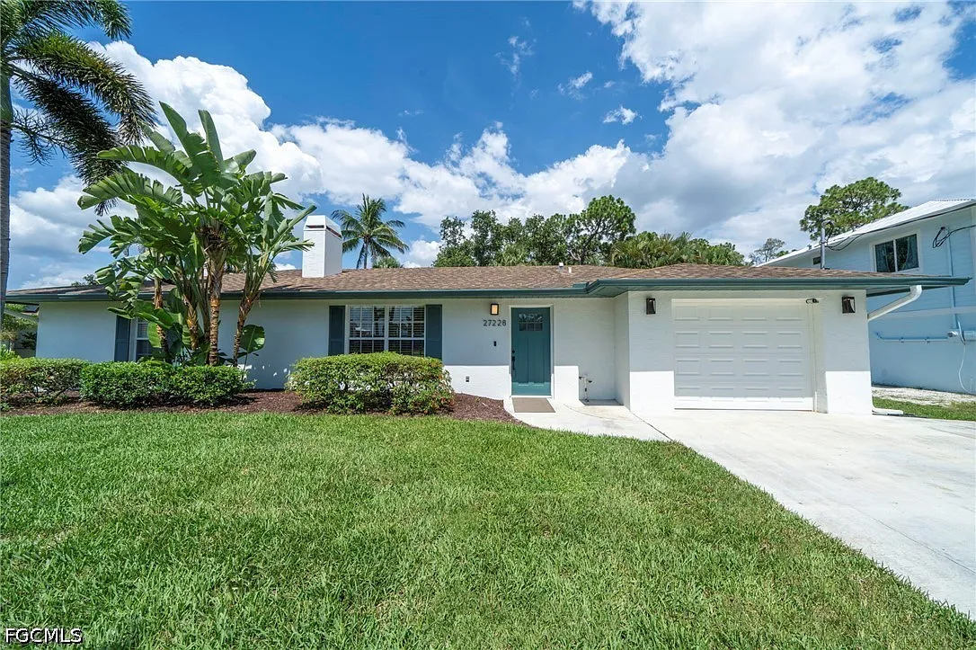 3 bed, 2.0 bath, 1595 sqft, $4,300 — Photo 2