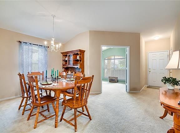 4th image of 2717 Summerwalk Pl