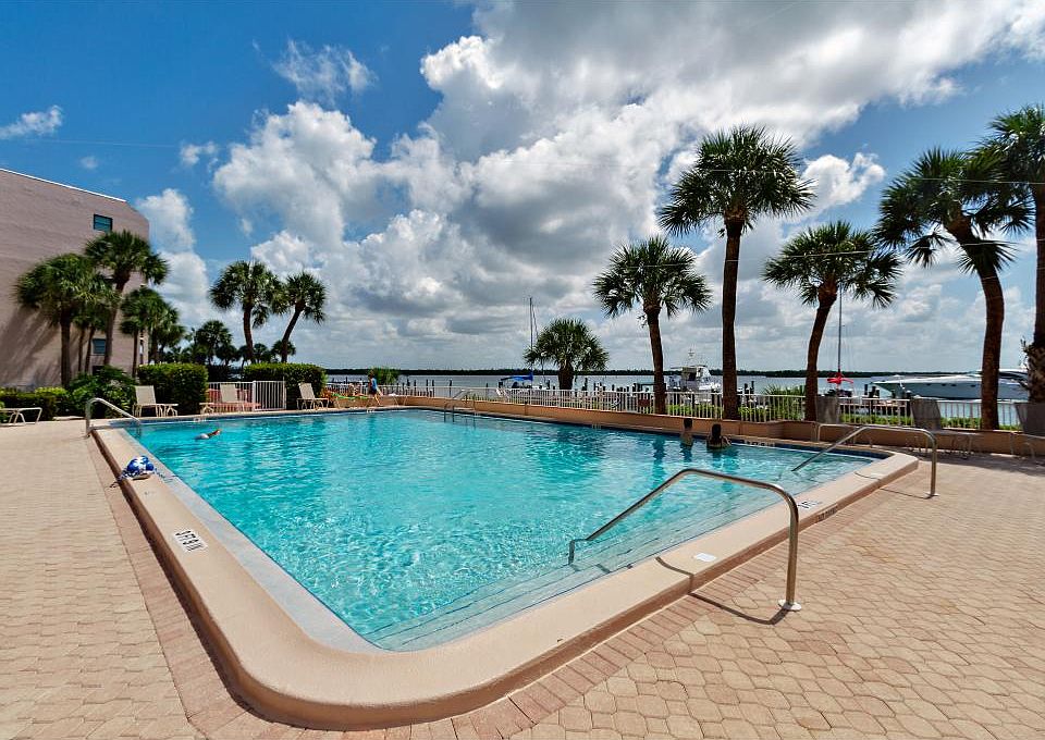 2nd image of 1085 Bald Eagle Dr #305