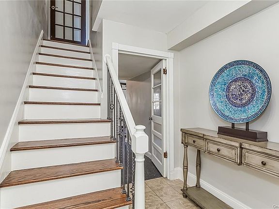 3rd image of 273 Huntington Ave