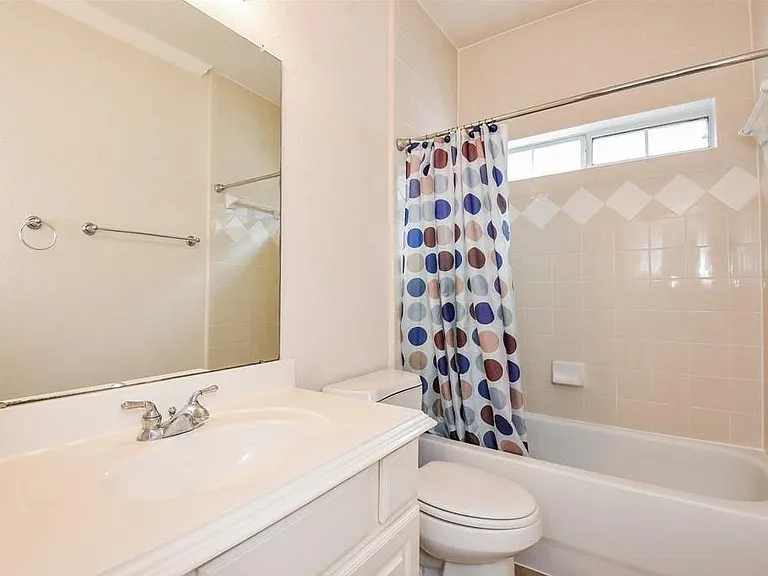 3206 Holly Crossing Dr — Photo 28