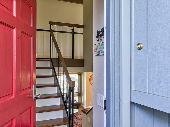 2nd image of 364 Innisfree Dr #52