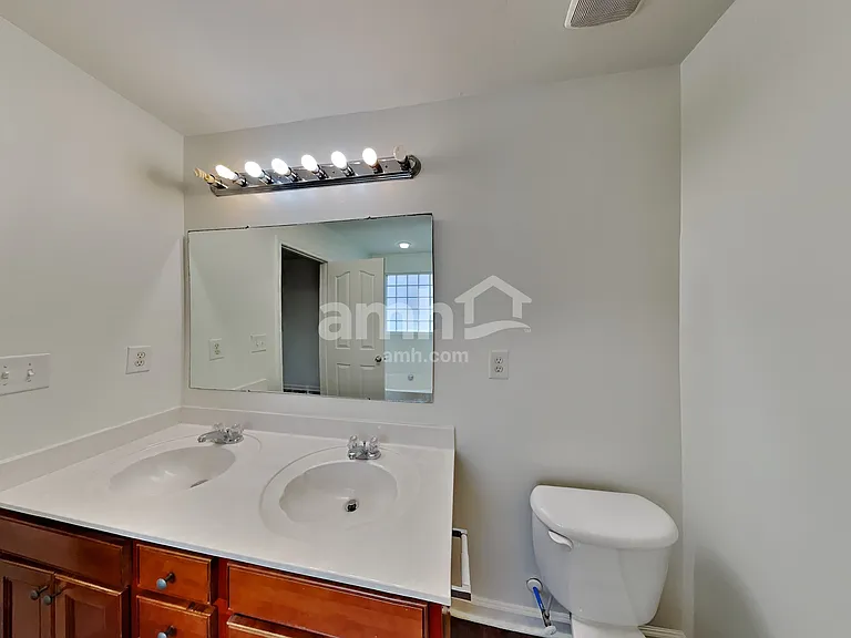 16314 Raptor Ct — Photo 11