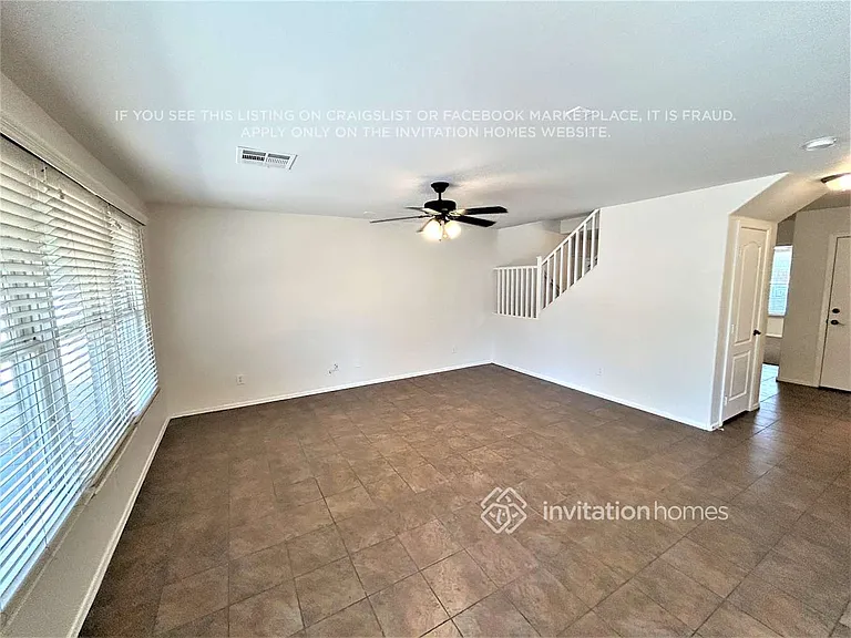 2246 E Bowker St — Photo 3