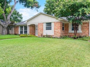 10677 Le Mans Dr, Dallas, TX 75238