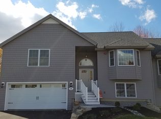 19 Stevens Ct, Atkinson, NH 03811