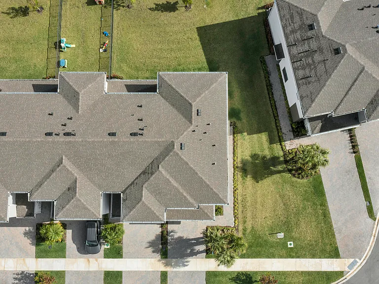 14075 SW Thorens Dr — Photo 4