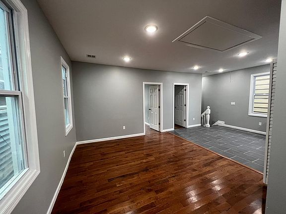3rd image of 170 Hickory St #1