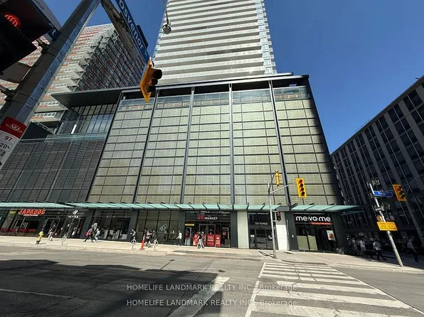 501 Yonge St #2208, Toronto, ON M4Y 0G8