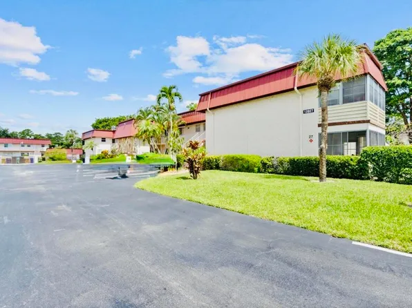 12027 Greenway Circle #204, Royal Palm Beach, FL 33411