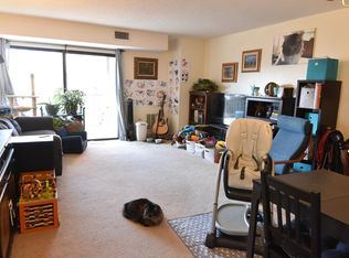 66 Centre St #7D, Brookline, MA 02446