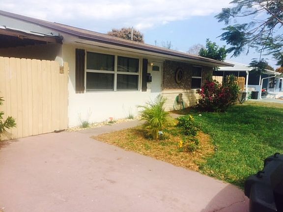 2nd image of 912 Lighthouse Dr